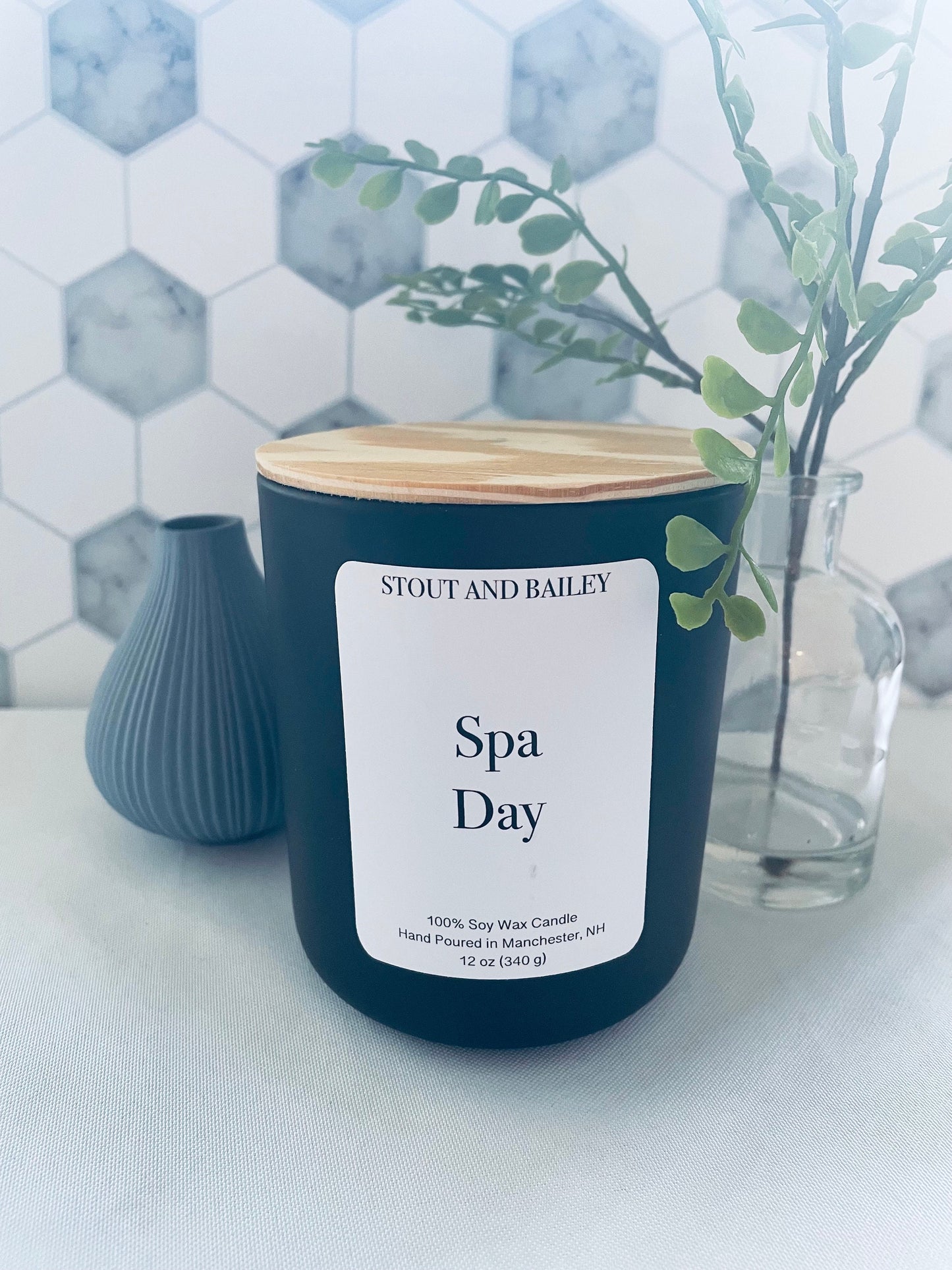 Spa Day Wood Wick Soy Candle | 12 oz Hand-poured Wood Wick Soy Candle | Spring Candle | 100% Soy Wax Candle | Crackling Wood Wick