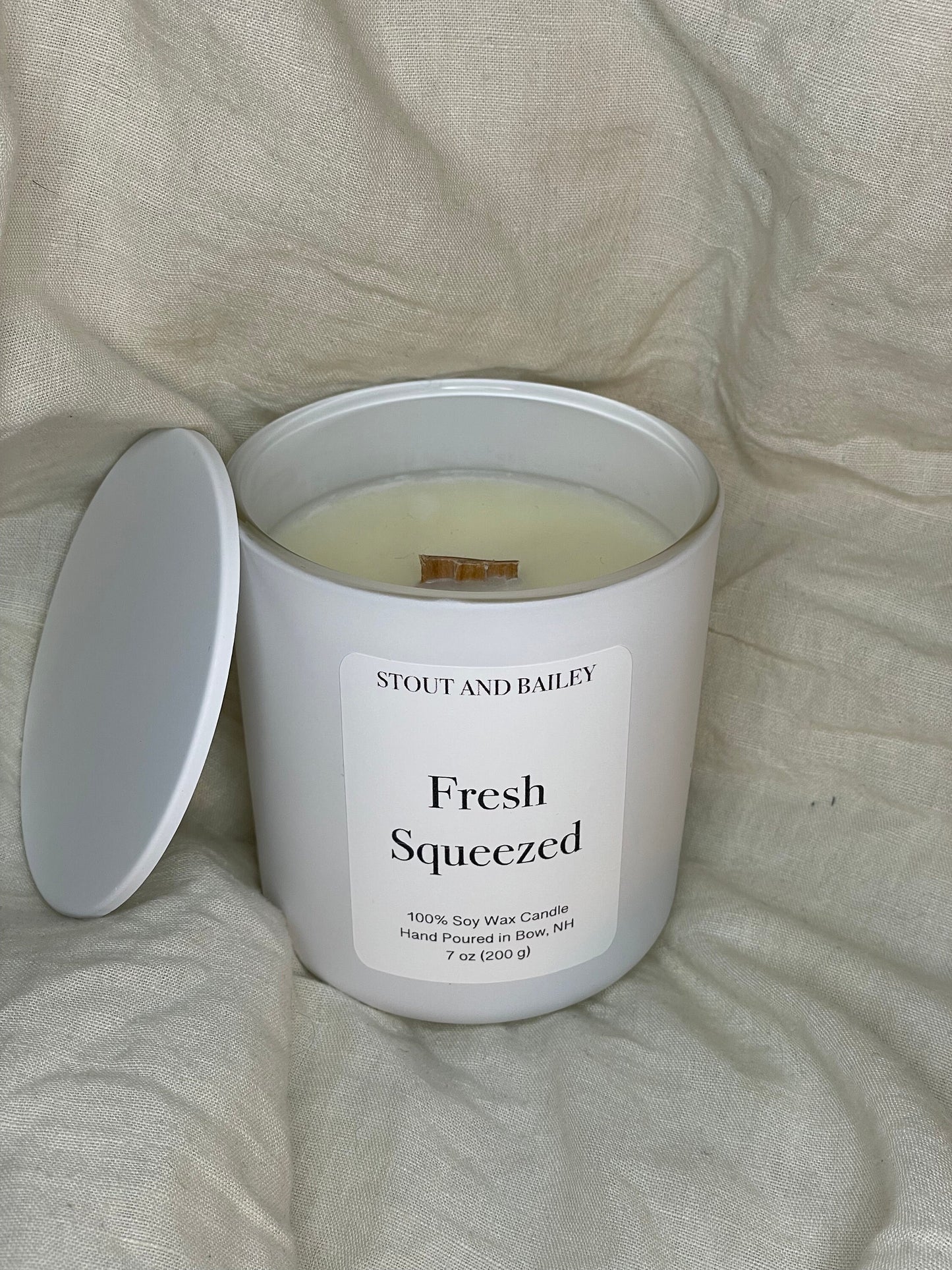 Fresh Squeezed Wood Wick Soy Candle | 7 oz Hand-poured Wood Wick Soy Candle | Spring Candle | 100% Soy Wax Candle | Crackling Wood Wick