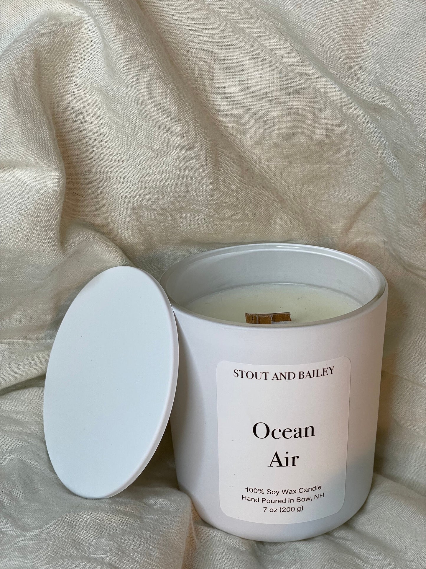 Ocean Air 7 oz Wood Wick Soy Candle | Hand-poured Soy Candle | Crackling Wood Wick Summer Candle | 100% Soy Wax Candle